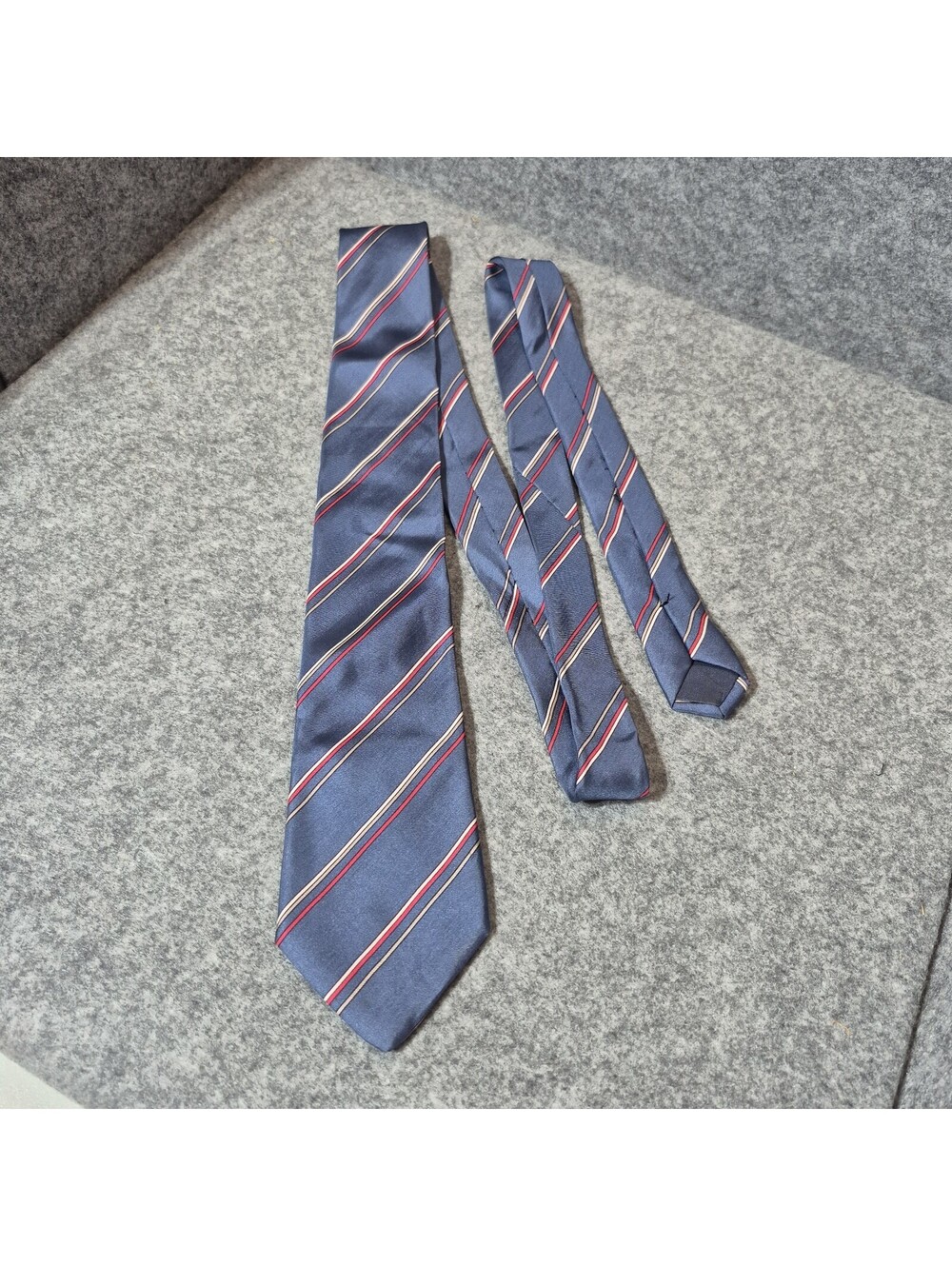Mario Valentino Men’s 100% Silk Striped Pointed Tie Blue Red